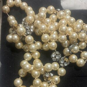 Elegant Cream Pearl Necklace